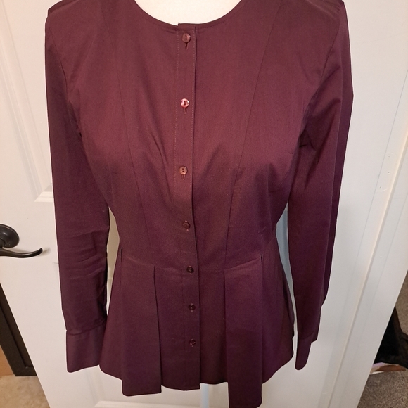 Brooks Brothers burgundy peplum button Front Shirt Burgandy Size 6 EUC - Picture 4 of 9